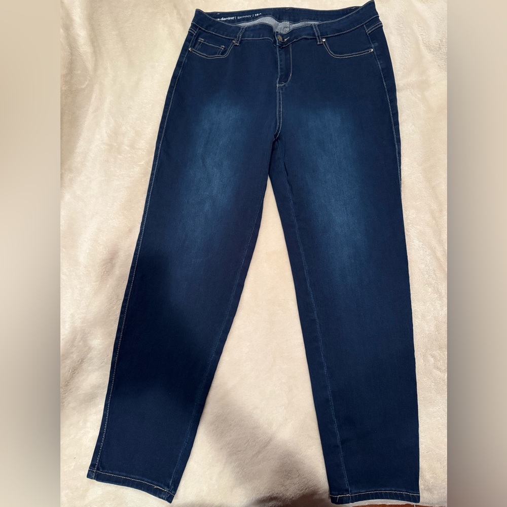 Women's Avenue Dark Wash Jeans